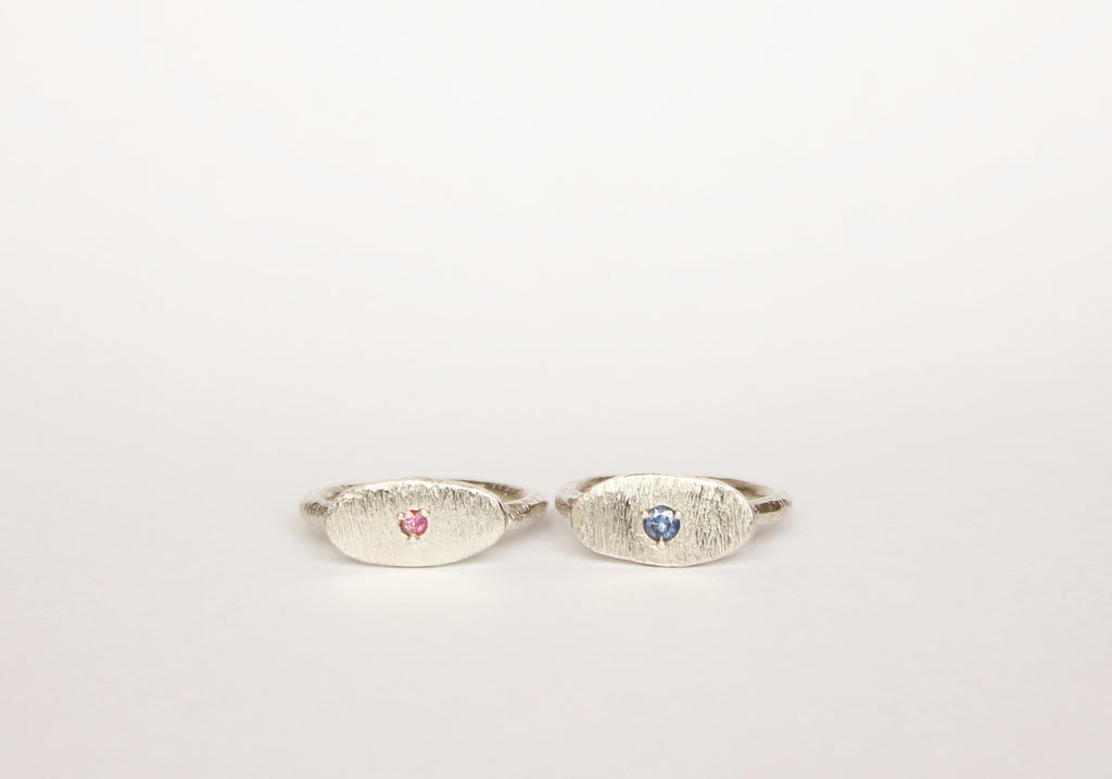 Oval eye sapphire ring.